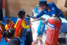 Disdamkarmat OKU Selatan Kenalkan Edukasi Pencegahan Kebakaran kepada Siswa TK