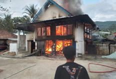 Kebakaran Rumah Dua Lantai di Ulu Ogan OKU termasuk Mobil, Kerugian Capai Rp250 Juta