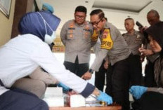 Ratusan Personel Jalani Tes Urine Mendadak, Kapolres Ikut Diperiksa