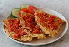 Makan Pedas Saat Berbuka: Kenikmatan Sesaat yang Bisa Mengganggu Lambung