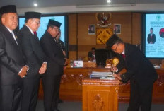 DPRD OKU Lantik Maryono sebagai Anggota Pengganti Antar Waktu