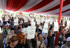 Setahun, Menteri Nusron Redistribusi 195.734 Bidang Tanah untuk 39.556 KK