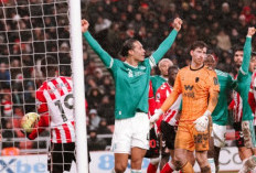 Sundulan Virgil van Dijk Cetak Rekor Baru di Liga Premier