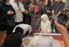 Herman Deru Datangi Rumah Duka Alm Alex Noerdin