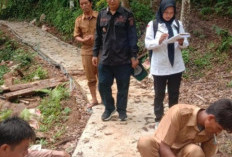 Pastikan Tepat Sasaran, Camat Muaradua Lakukan Monev Dana Desa di Desa Datar