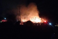 Kebakaran di OKU: Rumah Warga di Kedaton Peninjauan Raya Hangus Dilahap Api