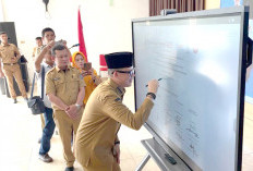 “No Titip, No Jastip!” Bupati Teddy Pastikan SPMB OKU 2026 Bersih dan Transparan